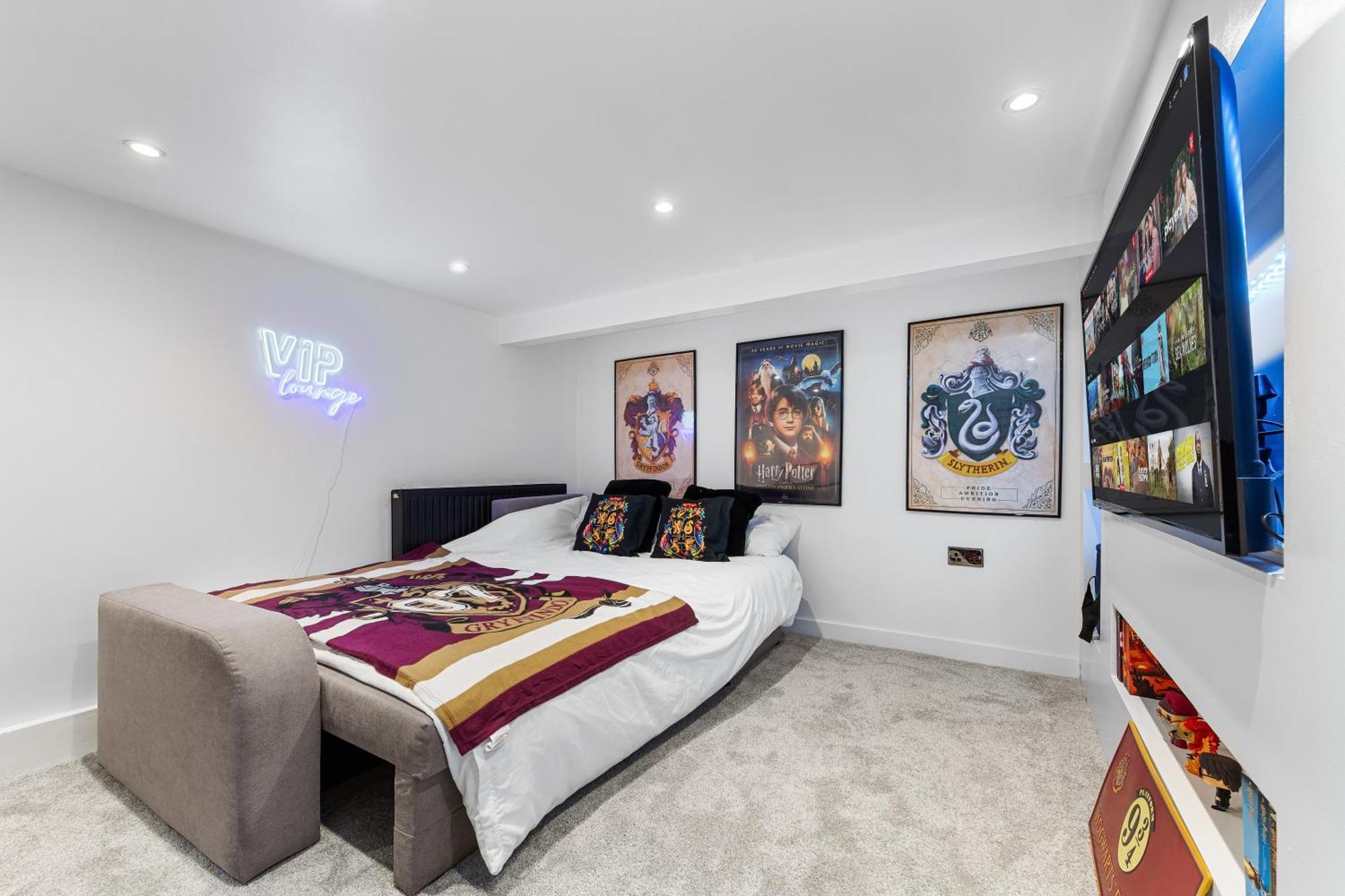 The Hogwarts Retreat - Cinema Room - Special May Offer - 25Th - 31St วัตฟอร์ด ภายนอก รูปภาพ